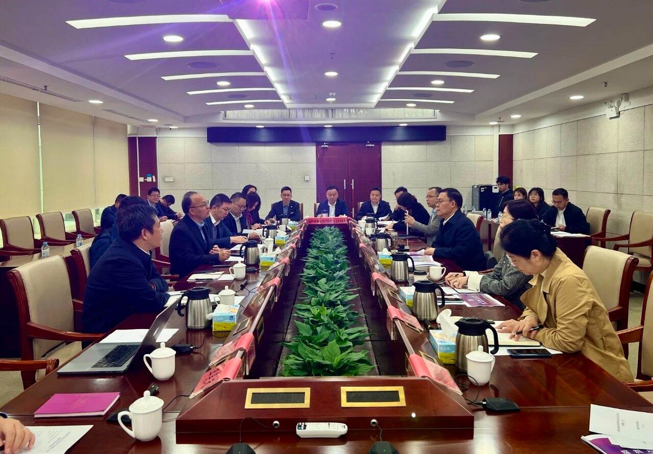 英国威廉集团官网与宝安、前海洽谈合作