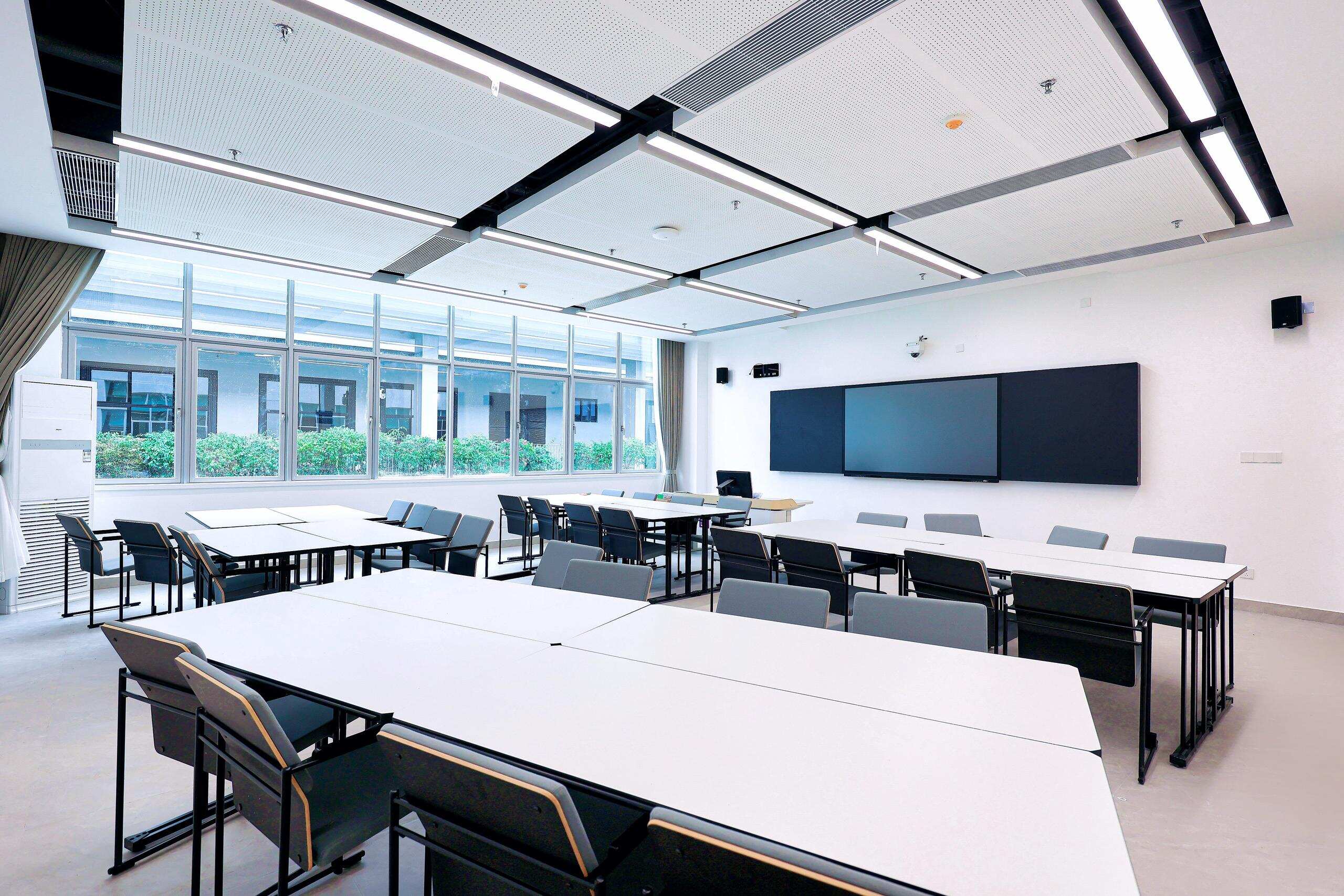 classroom 9