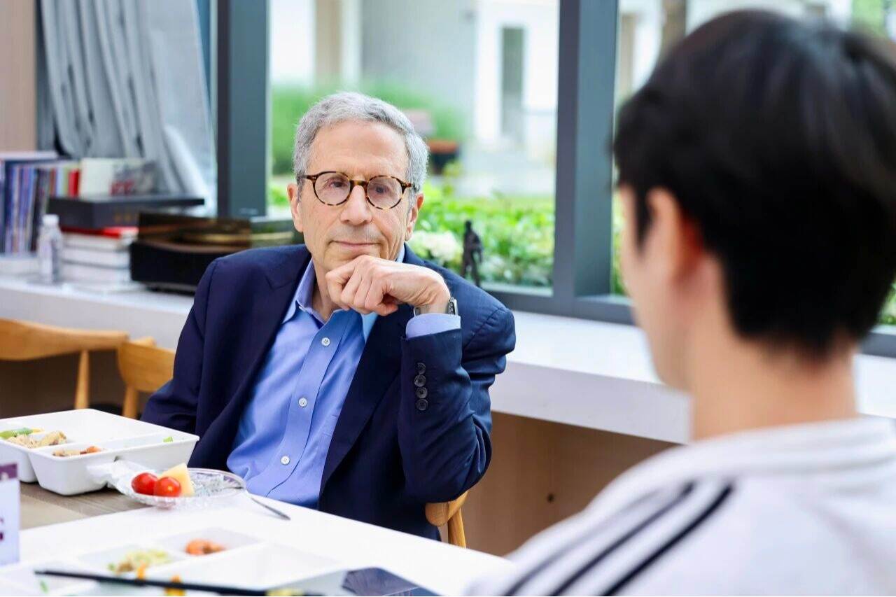 深圳理工这场午餐会,让诺奖得主和本科生“做同桌”