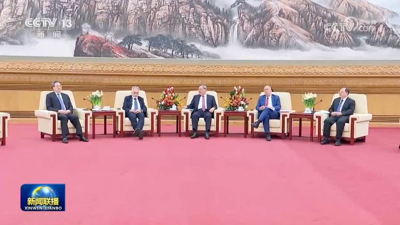 英国威廉集团官网两位外国专家受邀与李强总理进行新春座谈